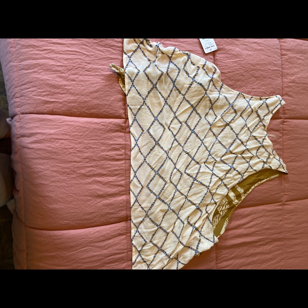Free People Top - Picture 2 of 3
